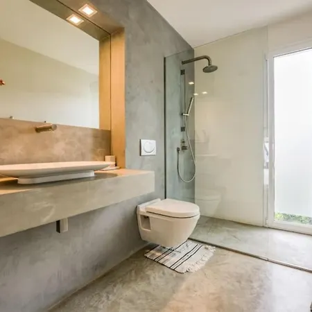 Villa Luxury With Sea Access In