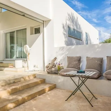 Luxury With Sea Access In *