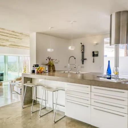 Luxury With Sea Access In Villa Cap d'en Font