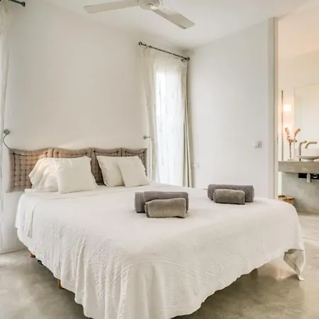 Luxury With Sea Access In Villa Cap d'en Font