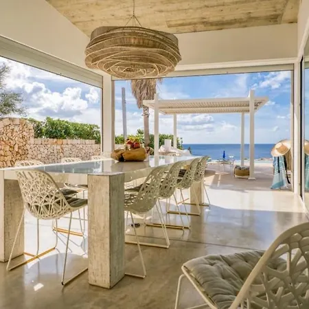 Luxury With Sea Access In Villa *
